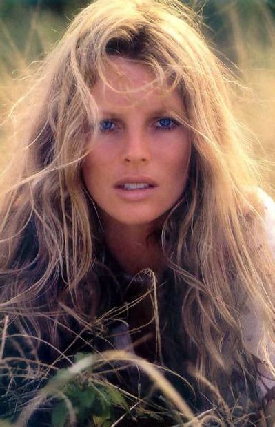 Kim Basinger at The 80s Show